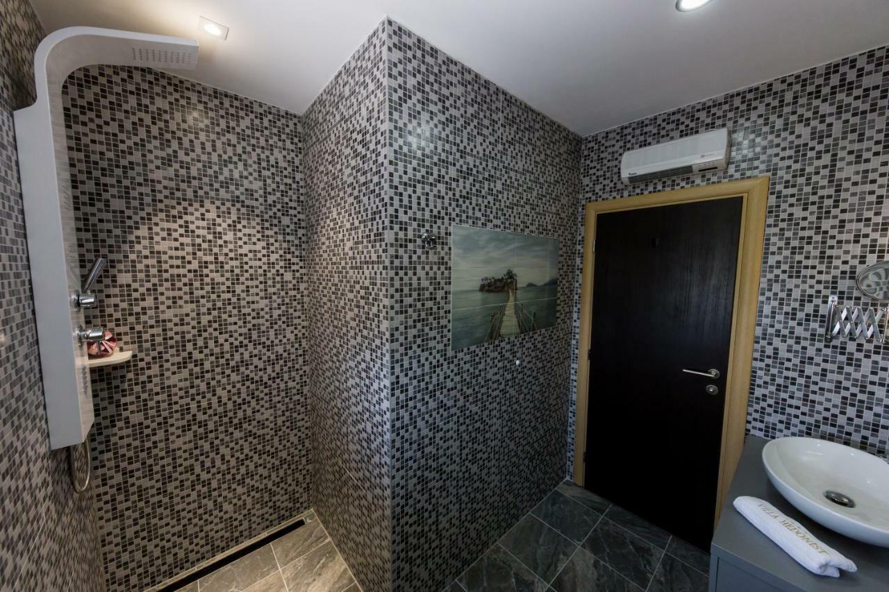 Villa Hedonist Seget Vranjica Buitenkant foto