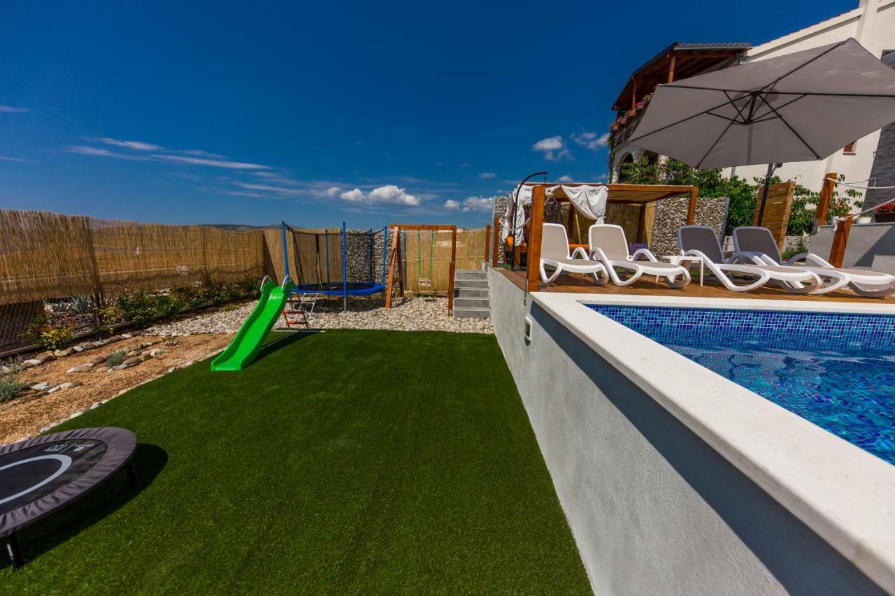 Villa Hedonist Seget Vranjica Buitenkant foto